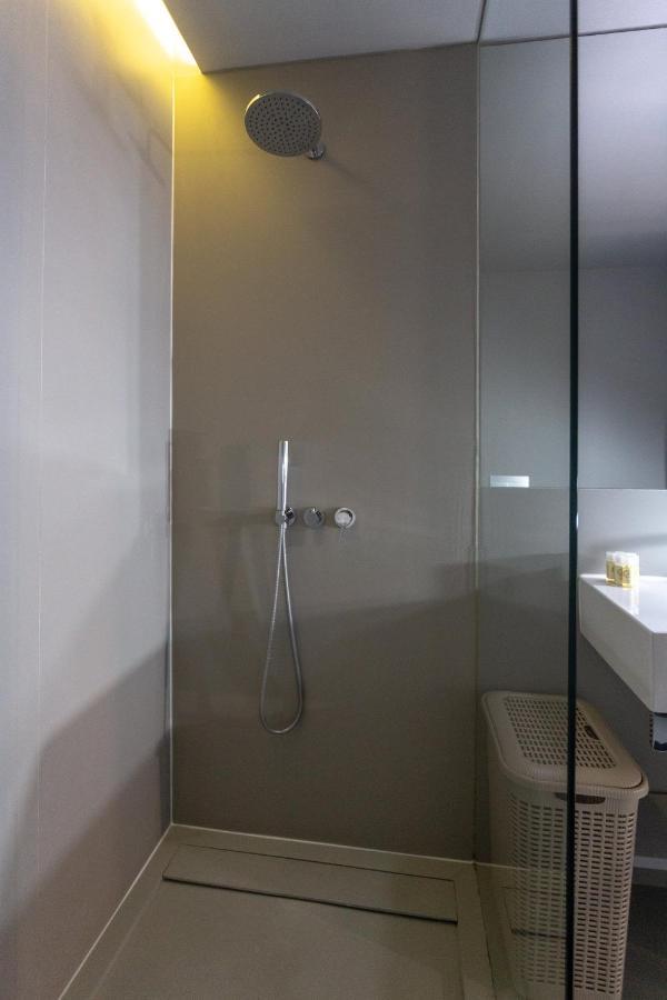8 Building Serviced Apartment By The River Lisbon Bagian luar foto